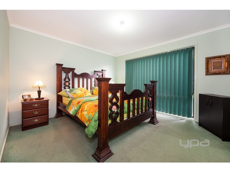 12 Kelly Avenue, Burnside VIC 3023