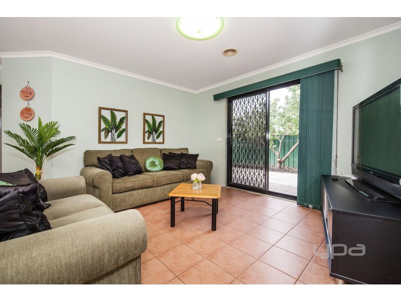 12 Kelly Avenue, Burnside VIC 3023