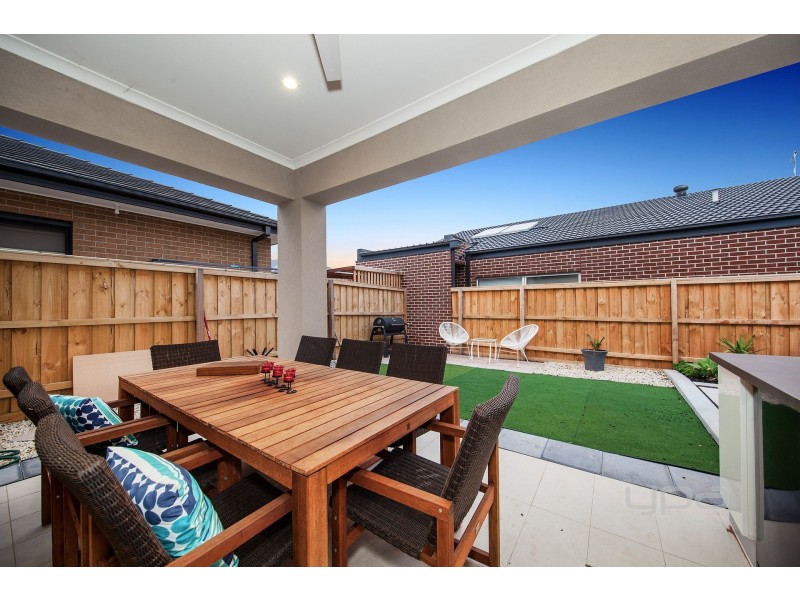 4 Auburn Drive, Plumpton VIC 3335