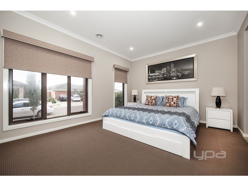 6 Springlands Crescent, Plumpton VIC 3335