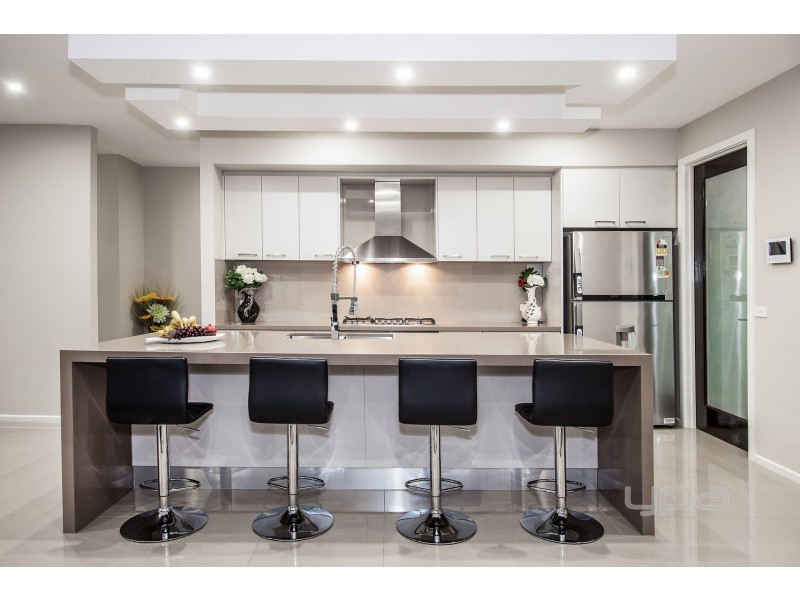 6 Springlands Crescent, Plumpton VIC 3335