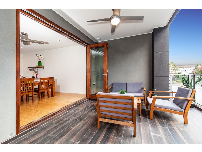 6/13 Greville Street, Caroline Springs VIC 3023