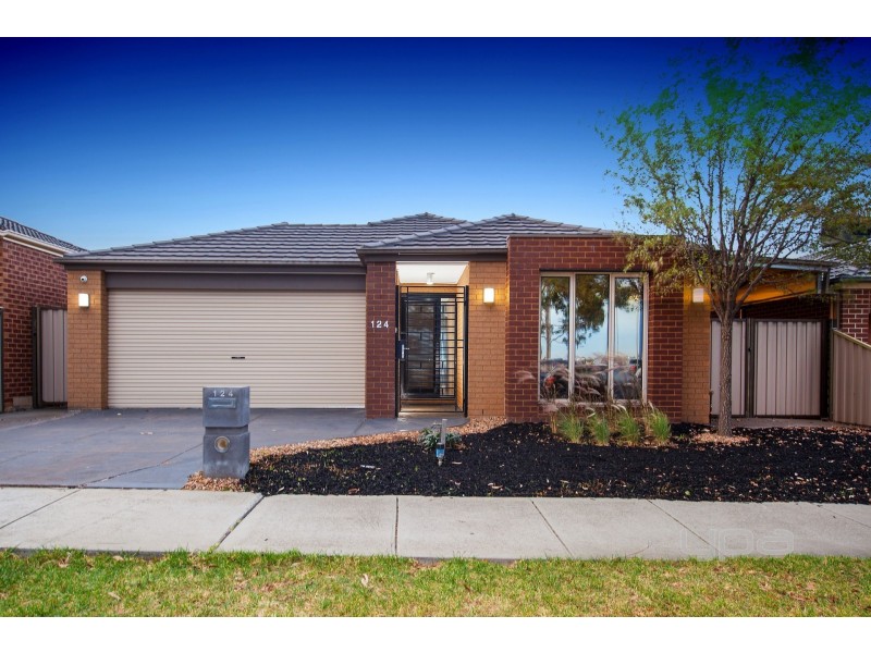 124 Tenterfield Drive, Burnside Heights VIC 3023