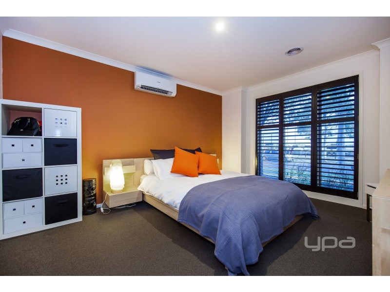 124 Tenterfield Drive, Burnside Heights VIC 3023
