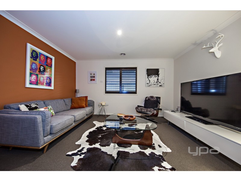 124 Tenterfield Drive, Burnside Heights VIC 3023