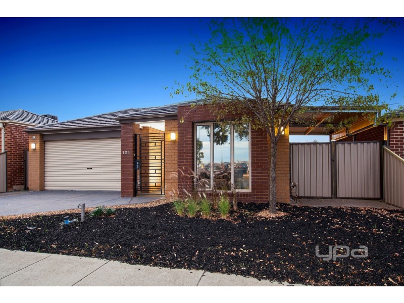 124 Tenterfield Drive, Burnside Heights VIC 3023