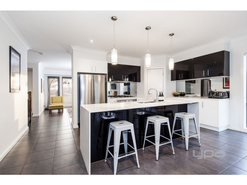 1 Armstrong Walk, Plumpton VIC 3335