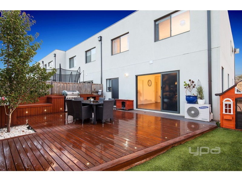 1 Armstrong Walk, Plumpton VIC 3335