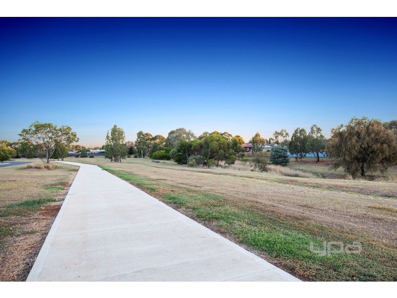 30 The Embankment, Kurunjang VIC 3337