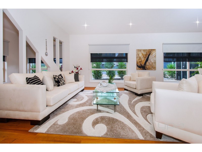 1 Arroyo Place, Caroline Springs VIC 3023