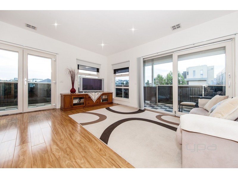 1 Arroyo Place, Caroline Springs VIC 3023