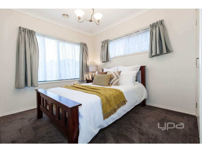 7 Daly Circuit, Caroline Springs VIC 3023
