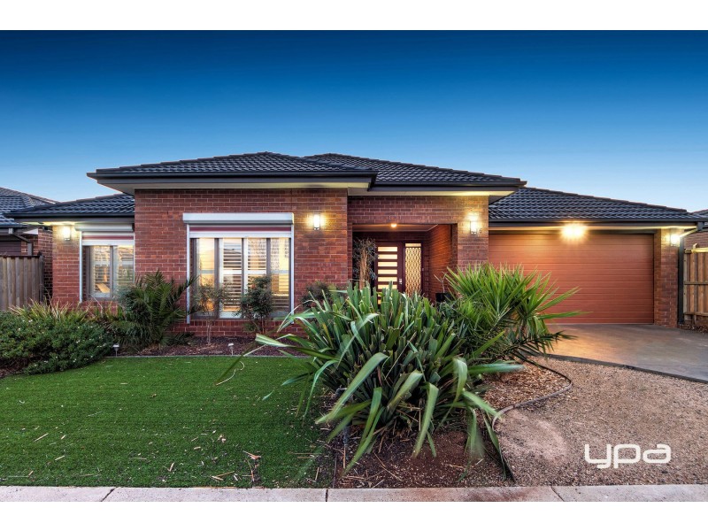 5 Pacific Boulevard, Taylors Hill VIC 3037