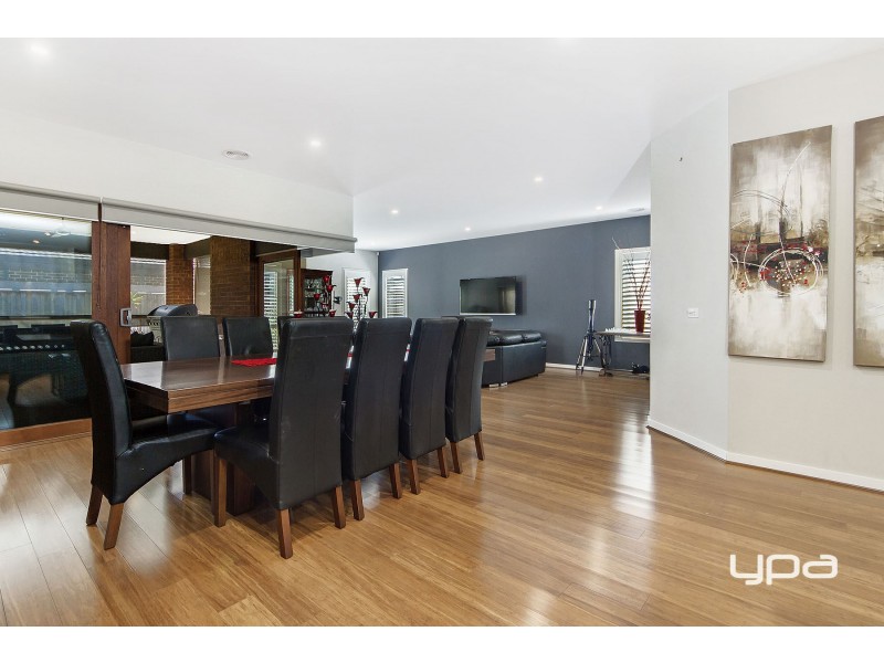 5 Pacific Boulevard, Taylors Hill VIC 3037