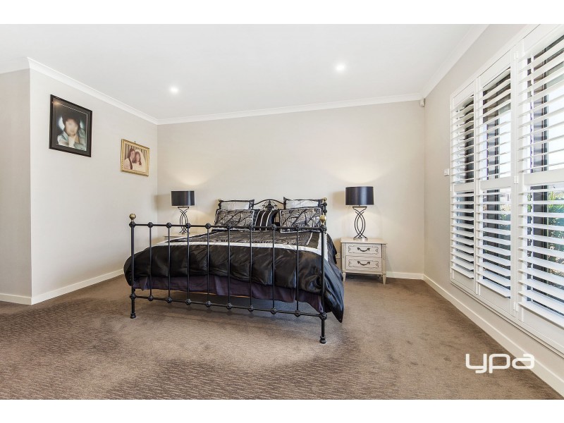 5 Pacific Boulevard, Taylors Hill VIC 3037