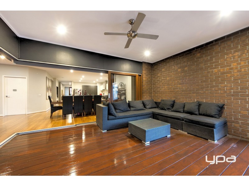 5 Pacific Boulevard, Taylors Hill VIC 3037