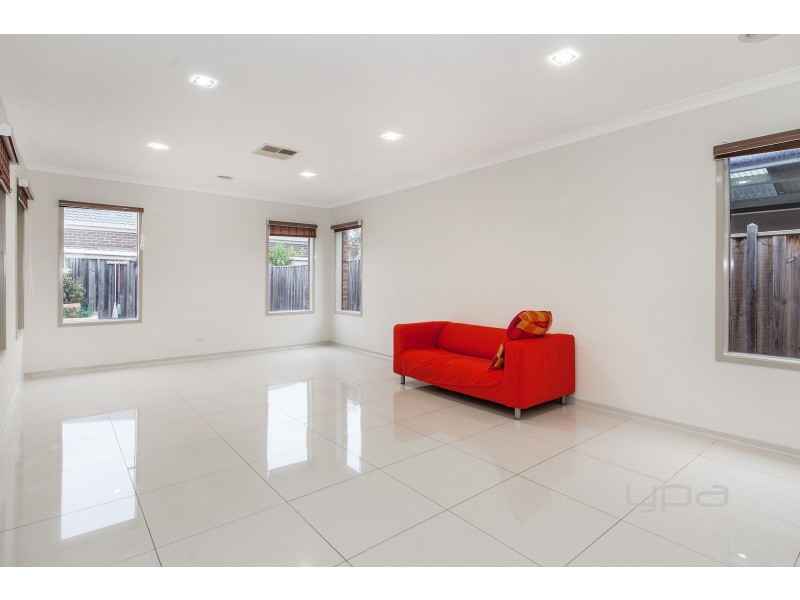 16 Harrison Court, Burnside Heights VIC 3023