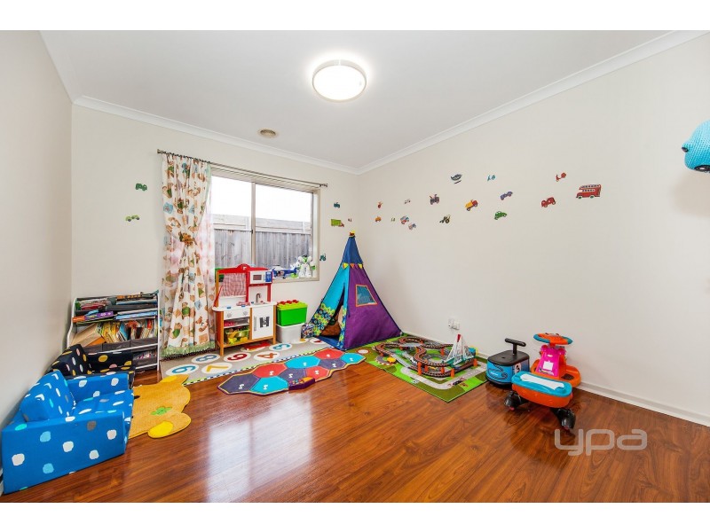16 Harrison Court, Burnside Heights VIC 3023