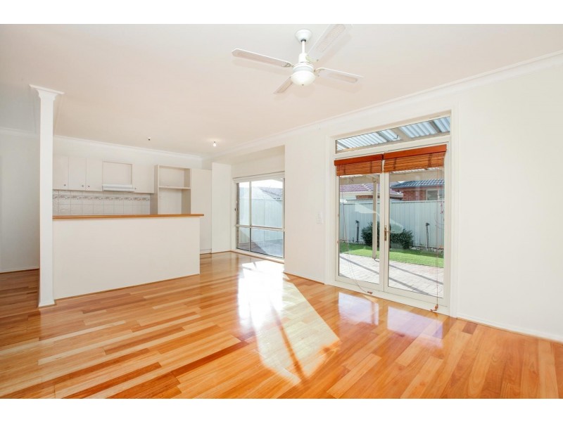 17 Daintree Retreat, Caroline Springs VIC 3023