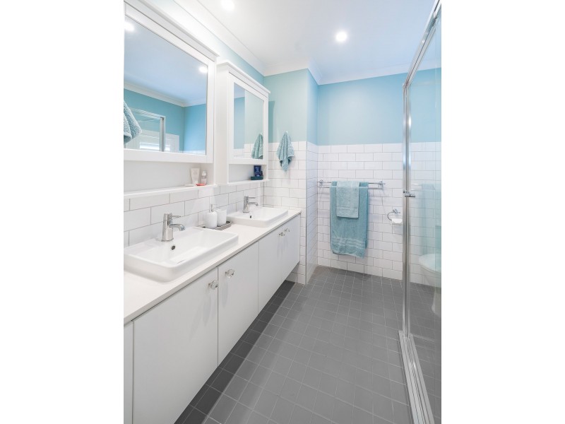 22  Dawkins Avenue, Plumpton VIC 3335