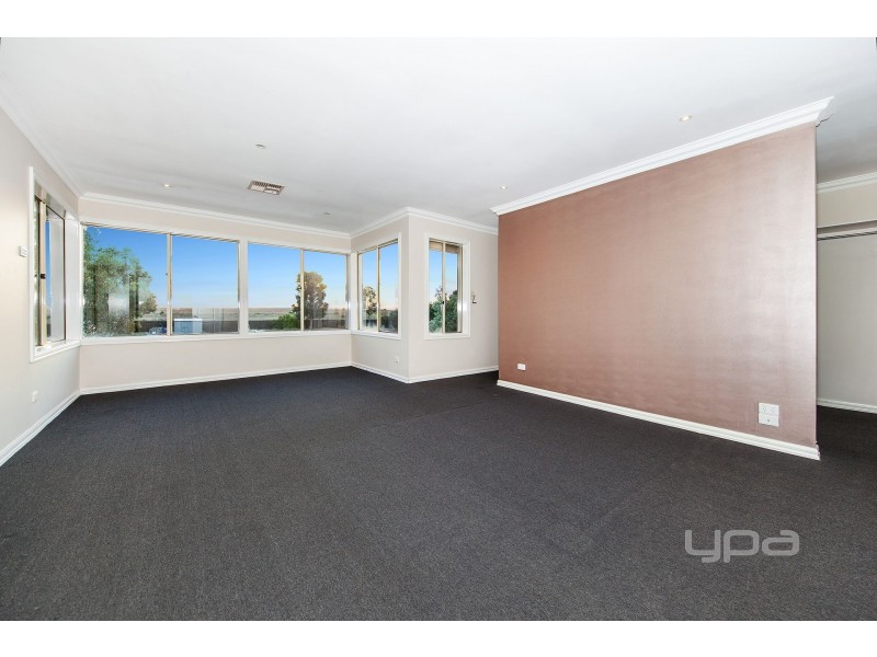 14 Lancelot Court, Hillside VIC 3037