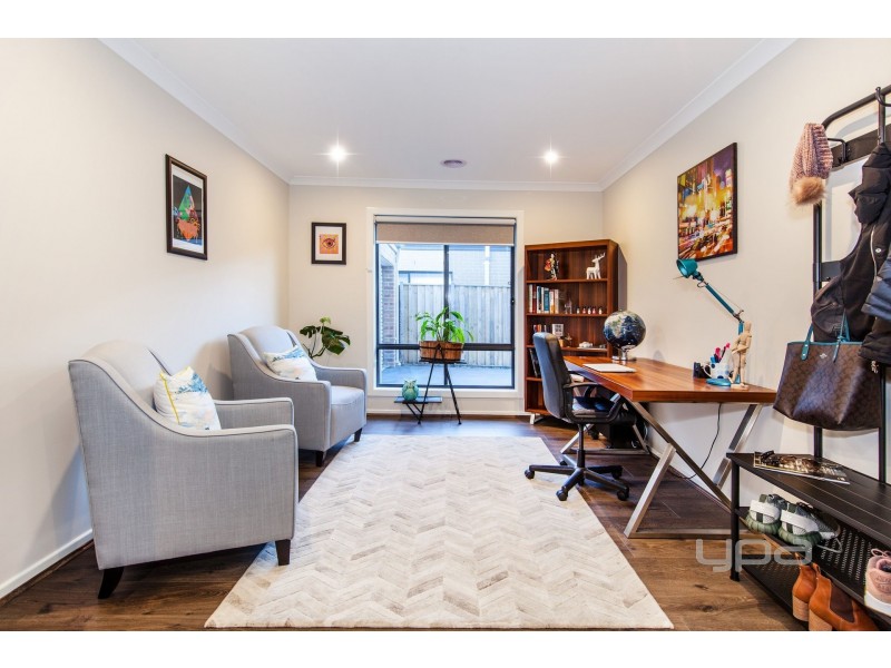 13 Kennedy Drive, Plumpton VIC 3335