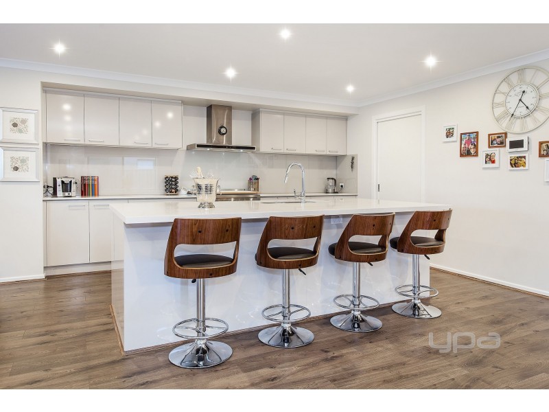 13 Kennedy Drive, Plumpton VIC 3335