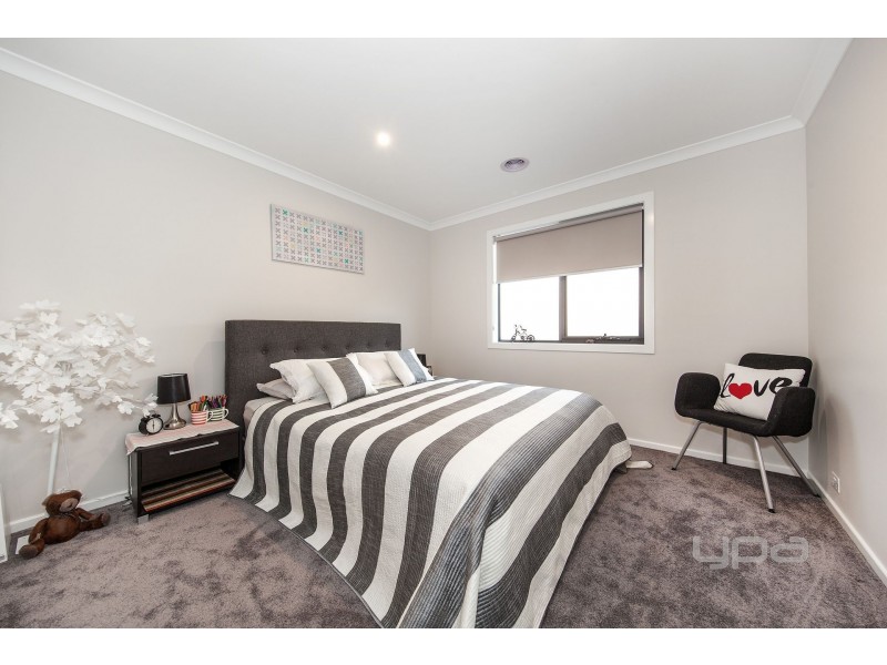 13 Kennedy Drive, Plumpton VIC 3335