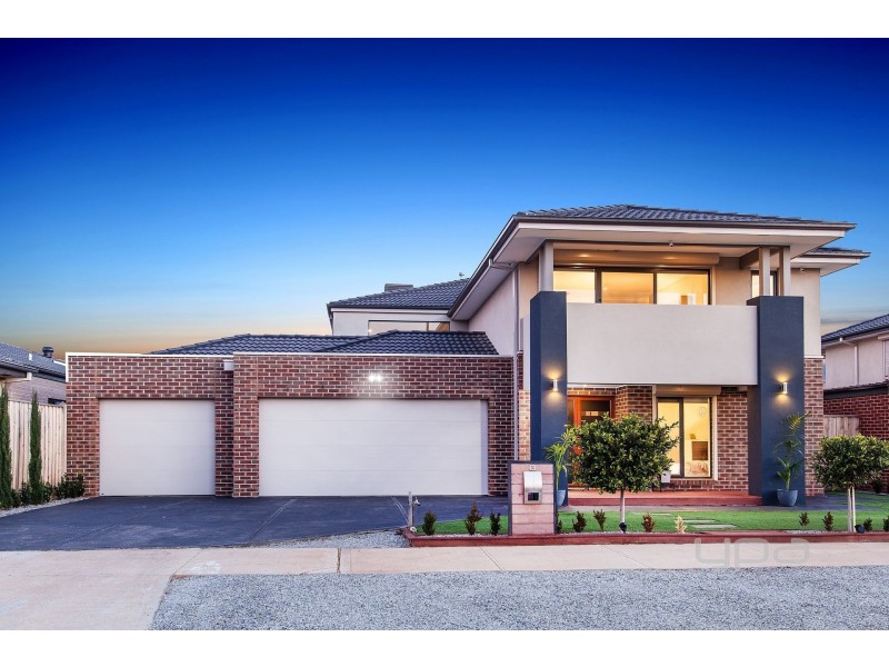 13 Kennedy Drive, Plumpton VIC 3335