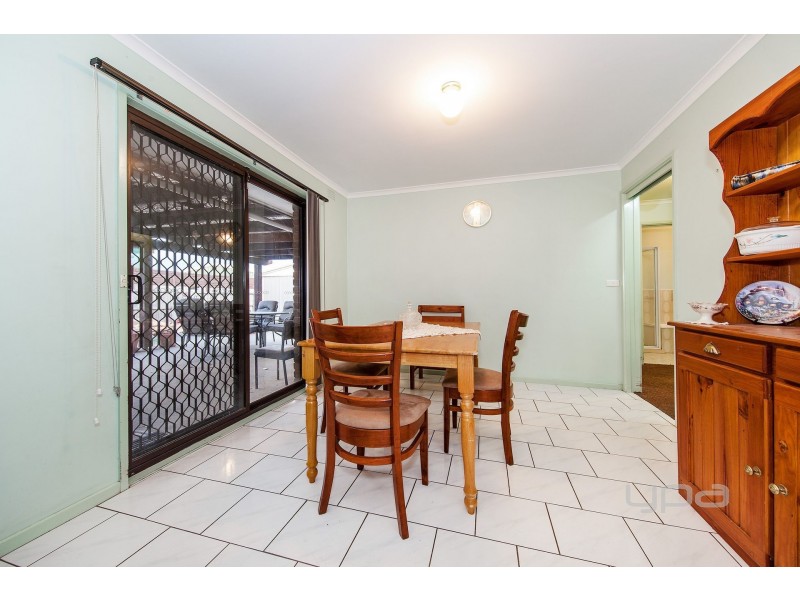 73 Tamarind Crescent, Werribee VIC 3030