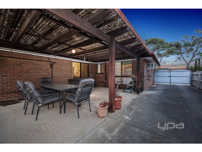 73 Tamarind Crescent, Werribee VIC 3030