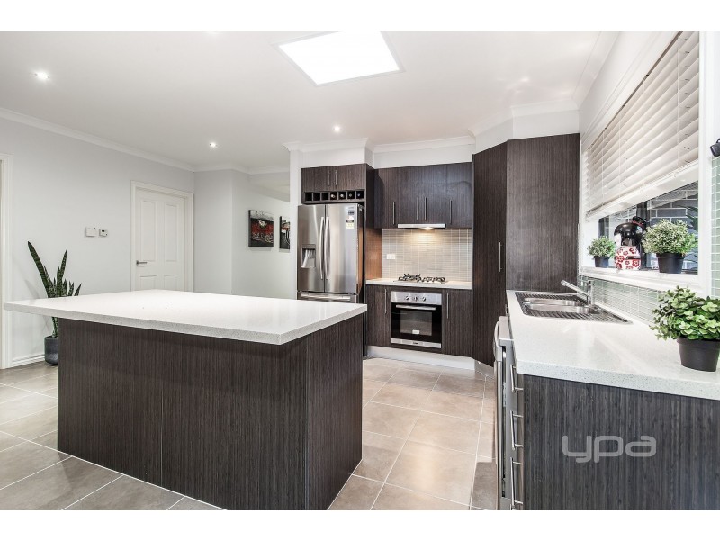 34 Wilkins Crescent, Burnside Heights VIC 3023