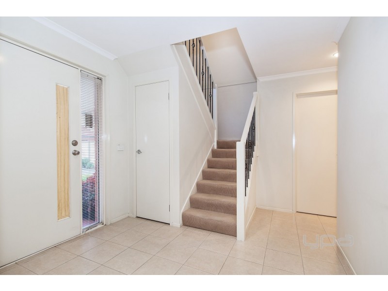 7/4 Landers Court, Caroline Springs VIC 3023