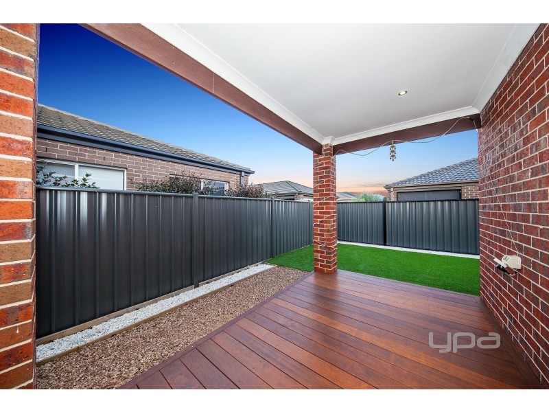 5 Rivoli Close, Plumpton VIC 3335