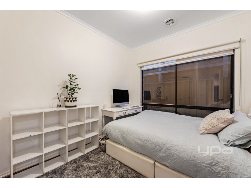 2 Tucker Place, Caroline Springs VIC 3023