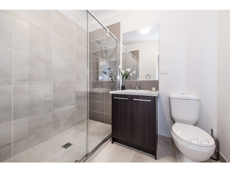 27  Higgins Street, Plumpton VIC 3335