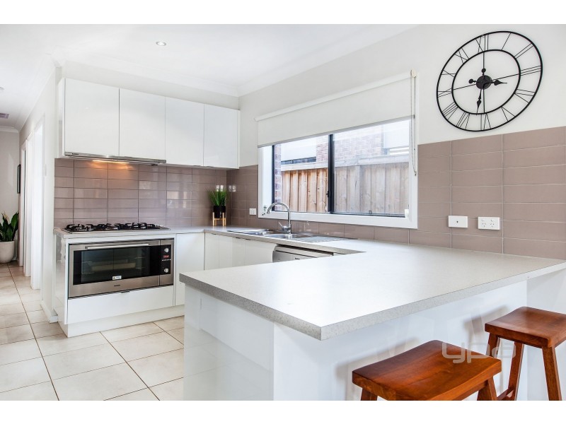 27  Higgins Street, Plumpton VIC 3335