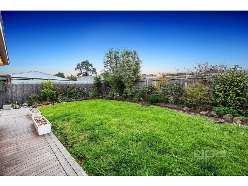 299 Carrick Drive, Gladstone Park VIC 3043