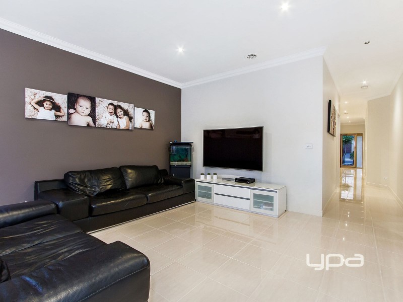 71 Botanical Drive, Caroline Springs VIC 3023