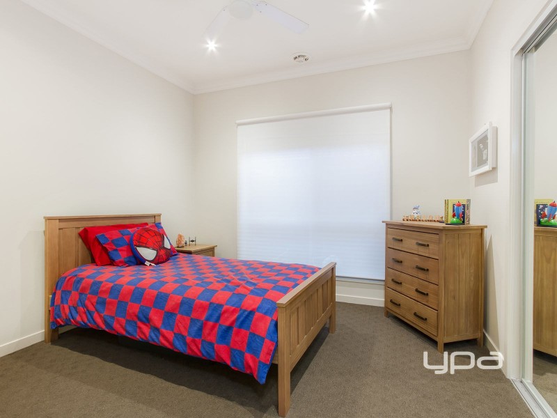 71 Botanical Drive, Caroline Springs VIC 3023