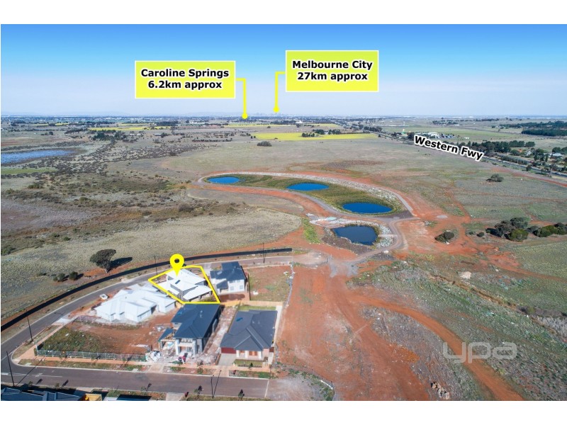 50 Gilderton Esplanade, Rockbank VIC 3335