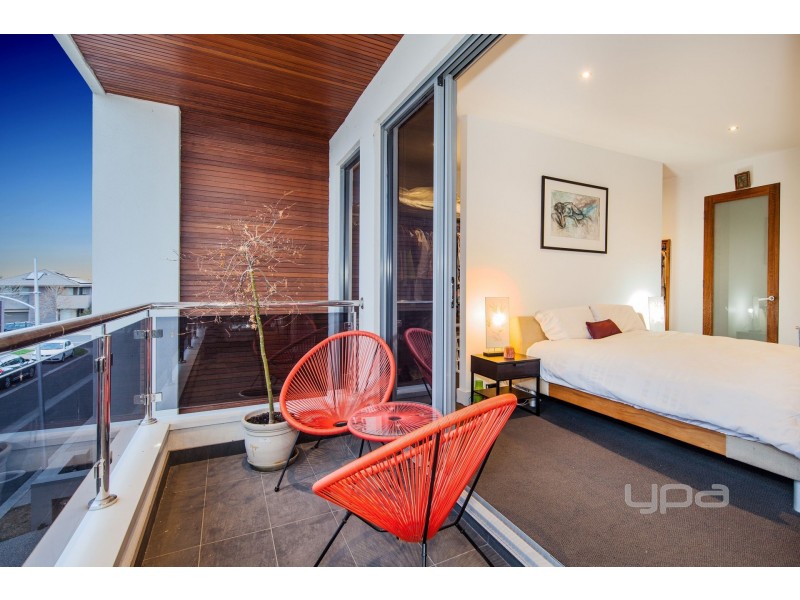 9 The Strand, Caroline Springs VIC 3023