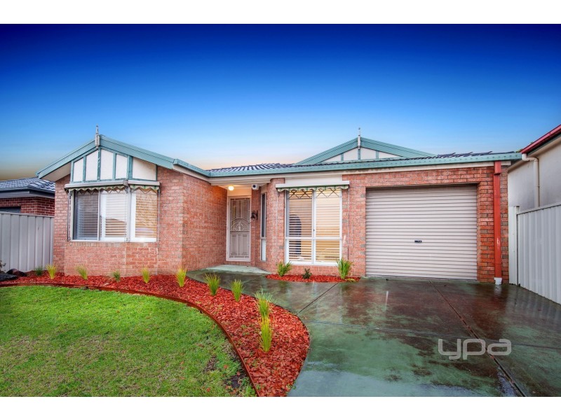 40 Northampton Crescent, Caroline Springs VIC 3023