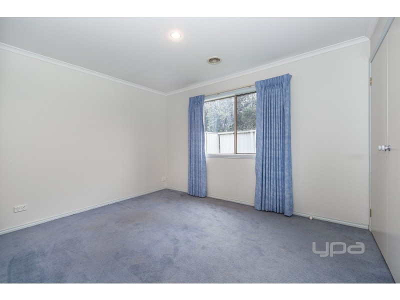 40 Northampton Crescent, Caroline Springs VIC 3023