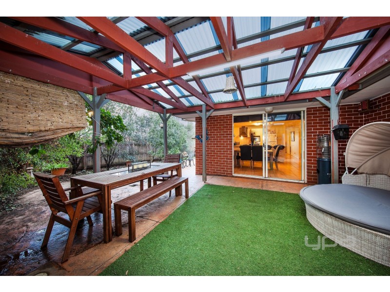 11 Benshaw Court, Hillside VIC 3037