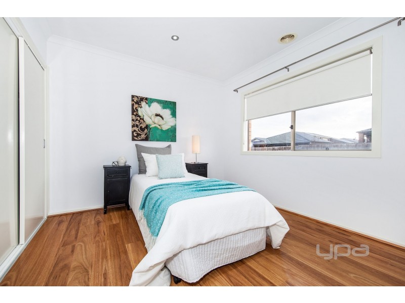 5 Royale Drive, Plumpton VIC 3335