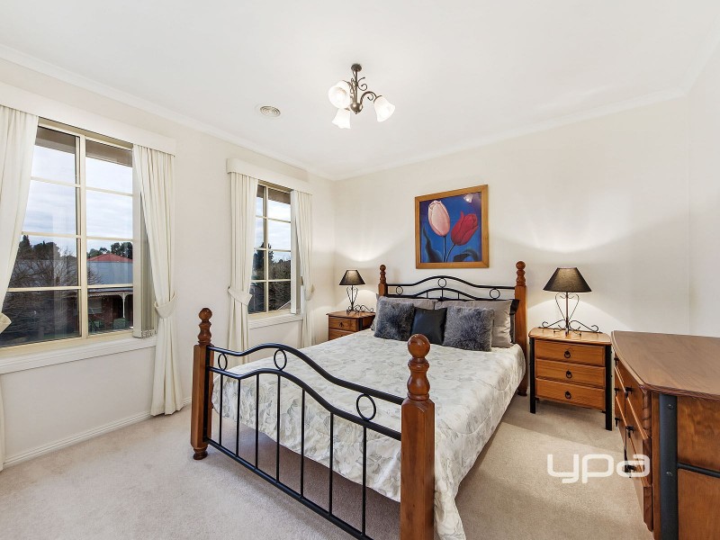 9 Dartmouth Court, Caroline Springs VIC 3023