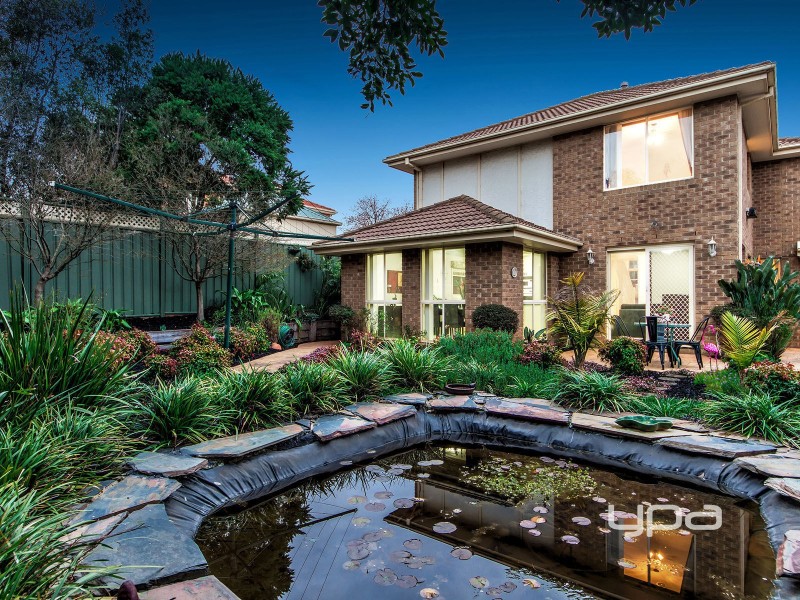 9 Dartmouth Court, Caroline Springs VIC 3023