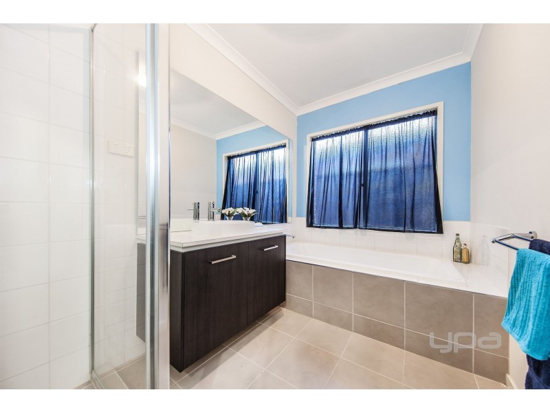 18 Scales Lane, Burnside Heights VIC 3023