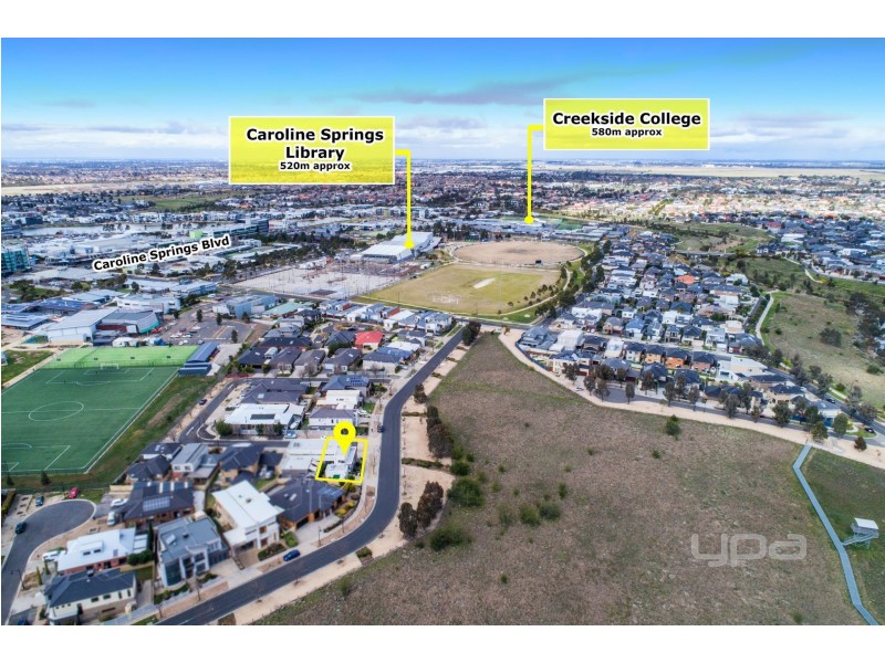 19 Buckley Way, Caroline Springs VIC 3023